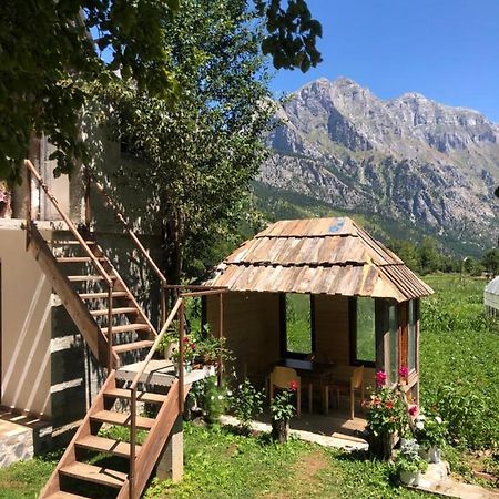 Guest House Ledio Валбона Екстериор снимка
